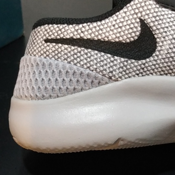 Youth Nike Flex Experience RN 7 Size 3Y Gray - Picture 13 of 14